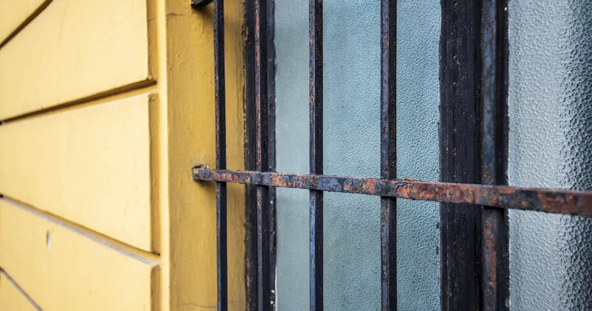 Kiugrott egy beteg a Bajcsy-Zsilinszky kórház emeletéről: ezzel indokolják tettét