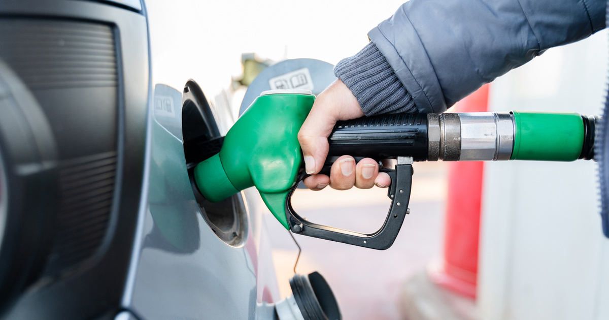 Péntektől így alakul a benzin ára a kutakon: a gázolajról is megszólaltak a szakemberek
