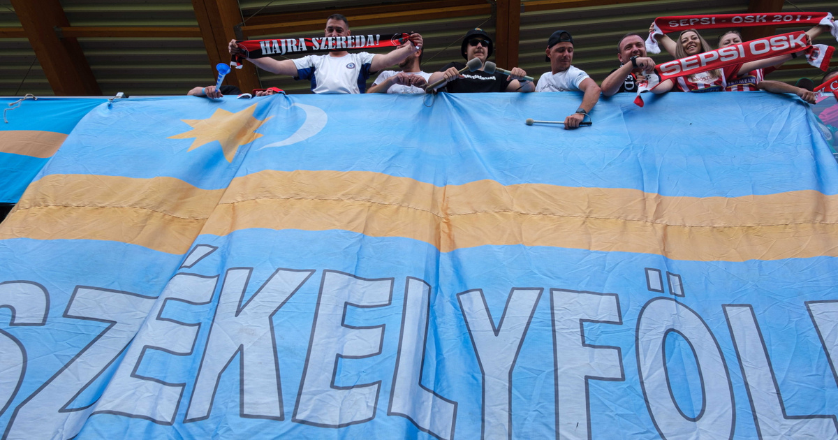 Szijjártó Péter: Közösen fizeti ki a csíkszeredai focicsapat büntetését a Honvéd és az FTC