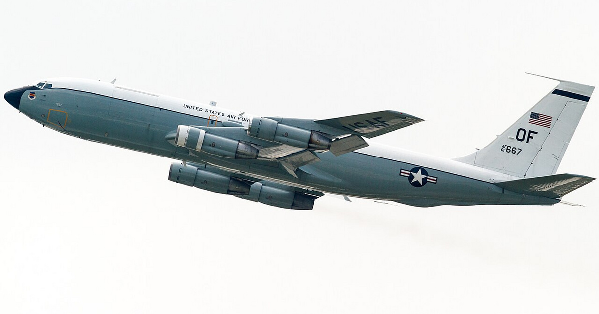 Pattanásig feszült a helyzet a Közel-Keleten, az Egyesült Államok útnak indította ritka nukleáris gépét