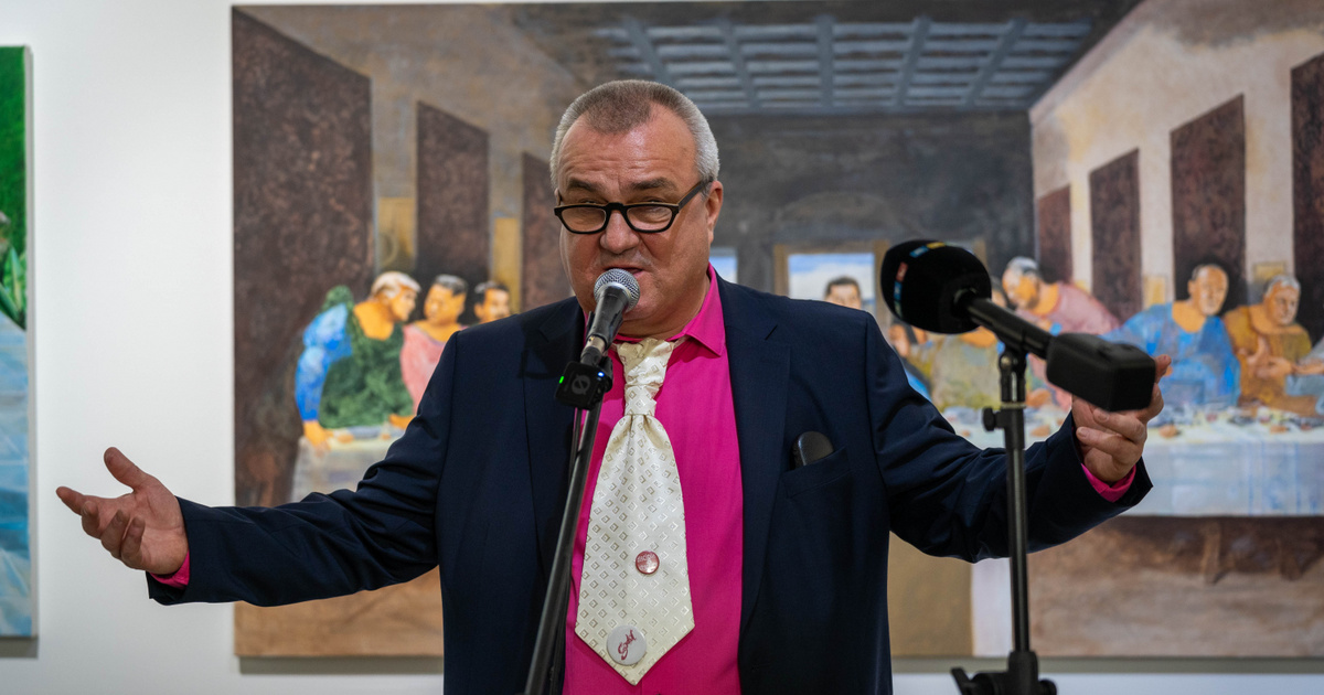 Kis hiján lebontotta a tömeg a galéria falait drMáriás polgárpukkasztó életműkiállításán