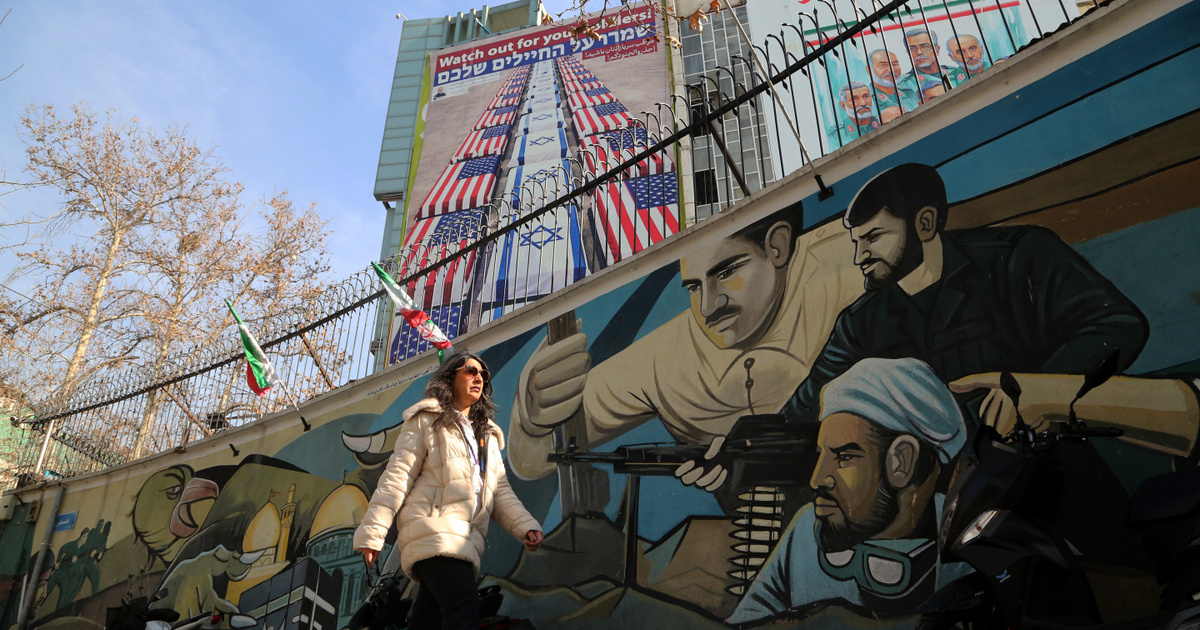 Donald Trump egyre többet követel Irántól, beszélt a katonai erődemonstráció céljáról