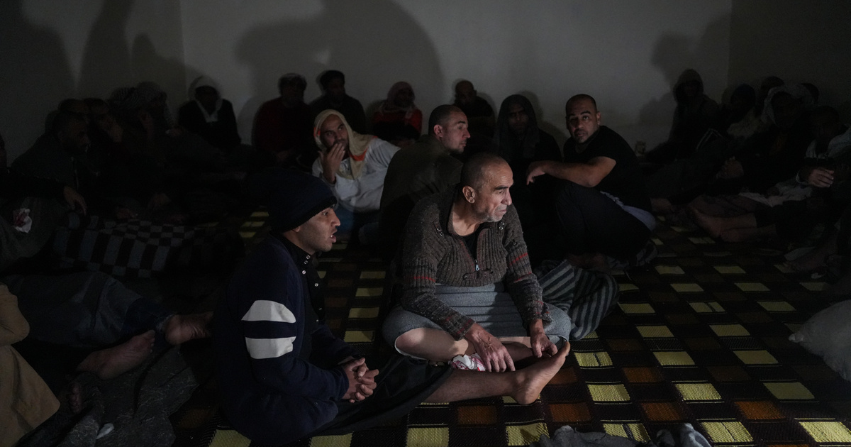 Így deportálják a Közel-Keleten az Iszlám Állam bebörtönzött terroristáit