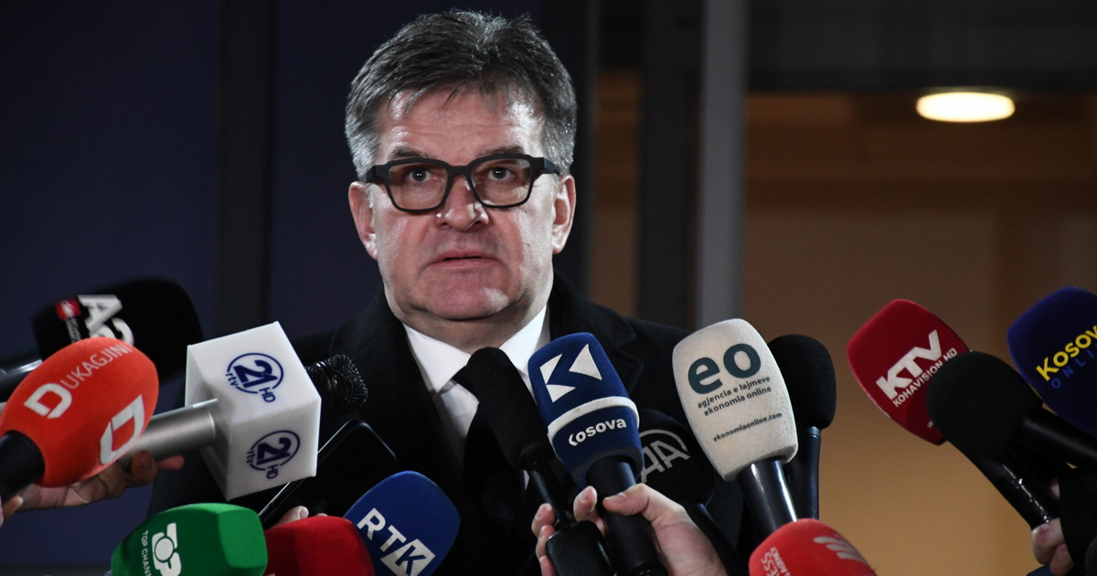 Szlovákiában is belebukott egy politikus az Epstein-ügybe, lemondott Robert Fico tanácsadója