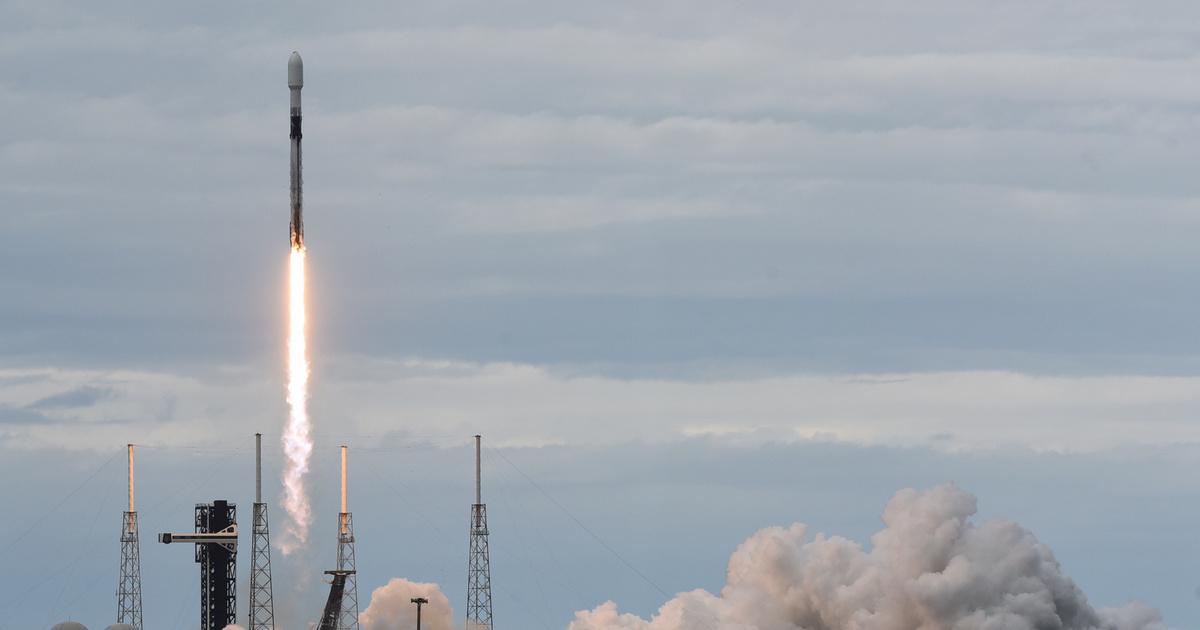 Egymillió műholdat küldene Föld körüli pályára Elon Musk vállalata