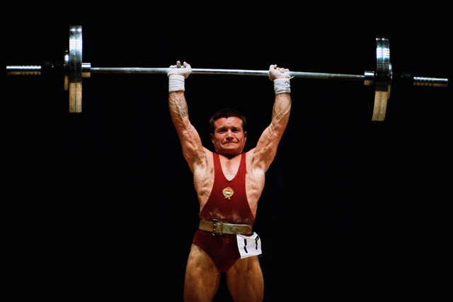 Földi Imre súlyemelő az 1964. évi nyári olimpiai játékokon, Tokióban.