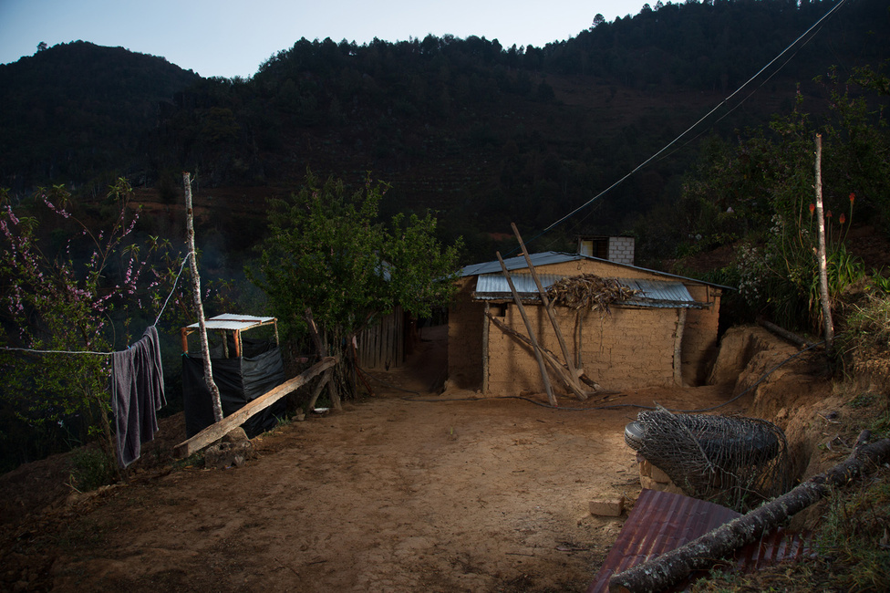 Ez az a ház, amelyben a mexikói család él, az ország déli régiójában, Oaxaca állam hegyei közt.