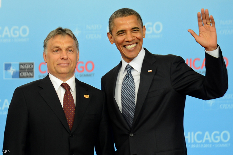 Orbán Viktor és Barack Obama 2012-ben a chicagói NATO-értekezleten