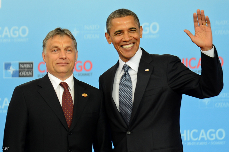 Orbán Viktor és Barack Obama 2012-ben a chicagói NATO-értekezleten