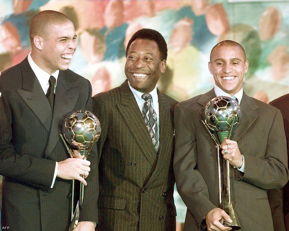 A brazil legenda akkor még két leendő legendával, a kép baloldalán Ronaldo, jobboldalt pedig Robert Carlos, mindketten évekig a brazil válogatott meghatározó tagjai voltak. 