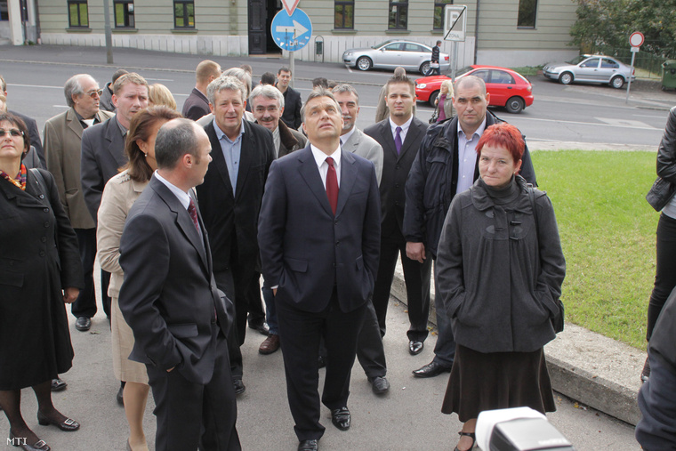 Orbán Viktor Veszprémben a 2010-es önkormányzati választások kampányában