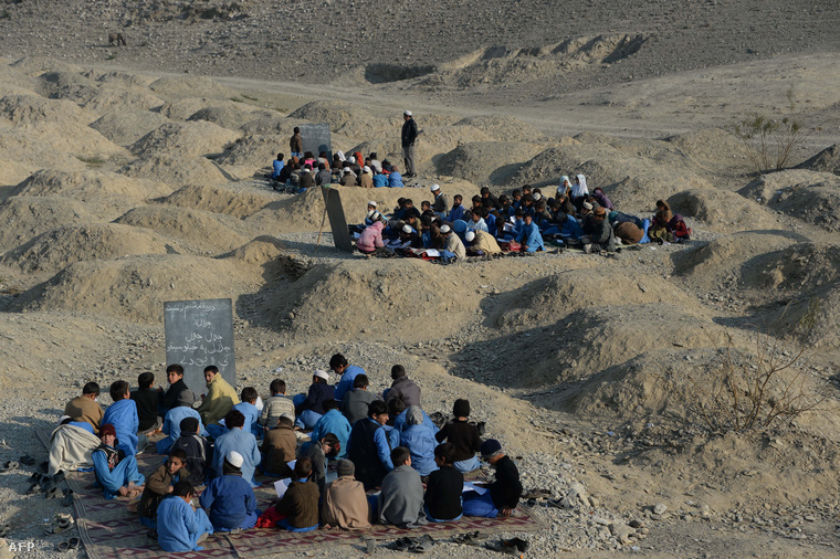 Szabadtéri iskola Nangarhar tartományban