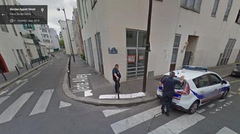 A Google Maps-en is ott állnak a rendőrök a Charlie Hebdo előtt