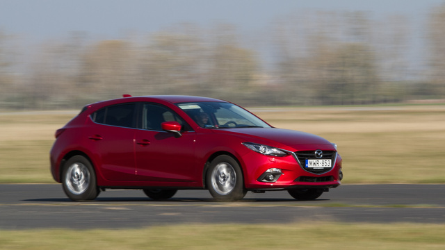 A Mazda 3 is jobb sorsot érdemel, mint egy NEDC