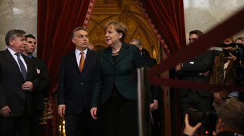 Merkel bevállalta a konfliktust Orbánnal