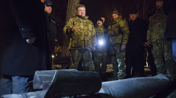 Porosenko akár Ukrajna egész területén hadiállapotot vezetne be