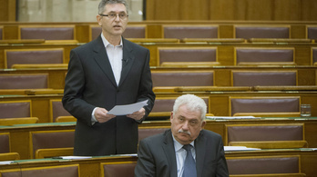 Fideszes képviselő is kiakadt a paksi titkosításon
