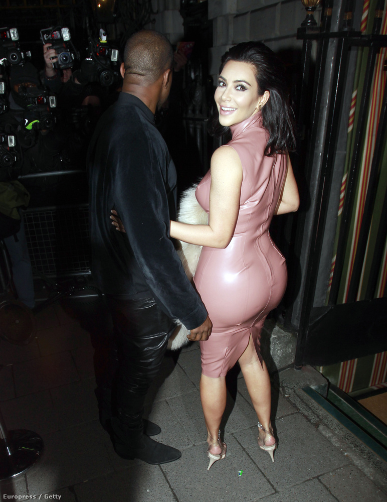 Kim Kardashian úgy tűnik, imádja a rivaldafényt.