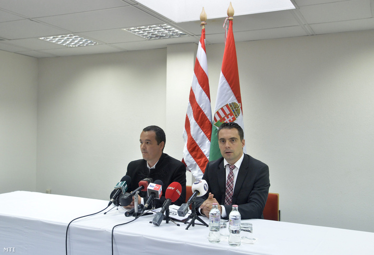 Apáti István és Vona Gábor a Jobbik Magyarországért Mozgalom tisztújító kongresszusa után a Budapest Kongresszusi Központban 2014. június 21-én.