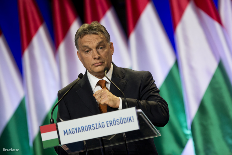 Orbán Viktor miniszterelnök évértékelő beszédét mond a budapesti Várkert Bazárban 2015. február 27-én.