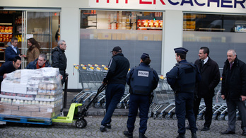 Újranyitott a párizsi kóserbolt, ahol megöltek négy túszt januárban