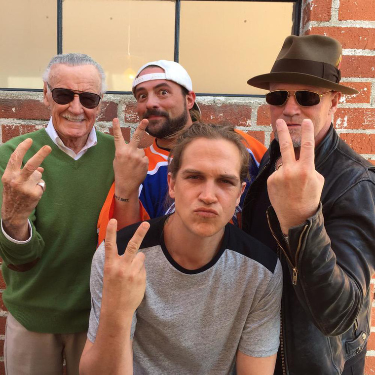 mallrats-2-photo-tease-stan-lee-and-michael-rooker-with-jay-and-