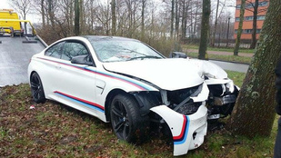 A szerelő törte össze a BMW M4-et