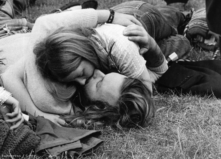 Londonban a Hyde Parkban volt egy forró hangulatú fesztivál 1971 júliusában, és most ugrunk előre 30 évet, mert közben a fesztiválok nem nagyon voltak népszerűek