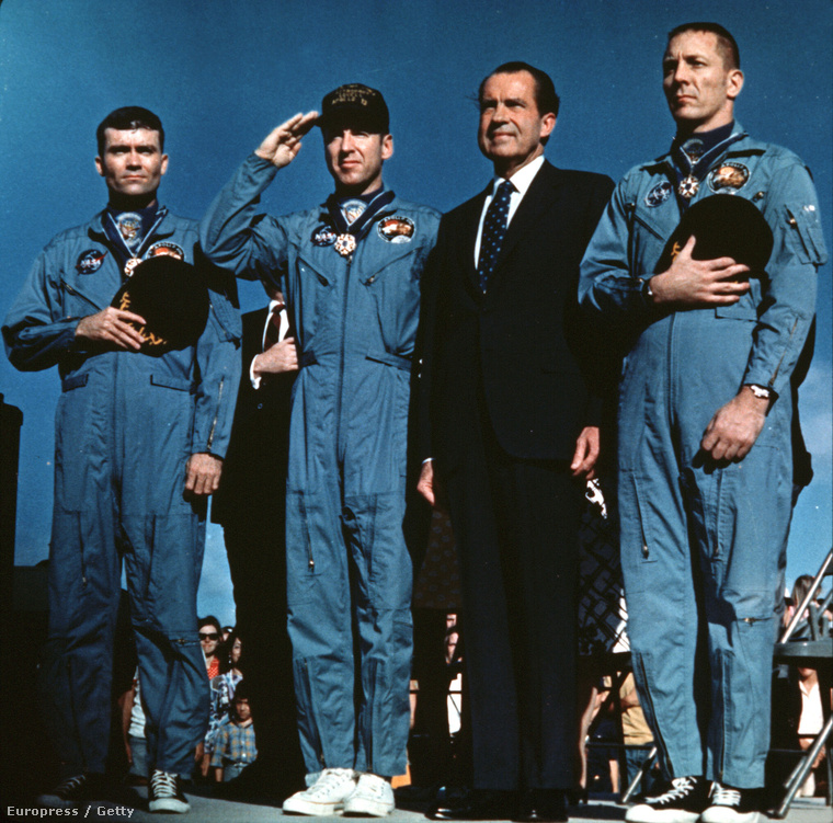 Fred Haise, James Lovell, Richard Nixon és John Swigert.
