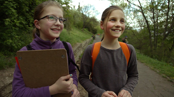 1600 gyerek akadálypályán matekozik a Gellért-hegyen, és élvezi