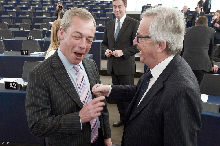 Nigel Farage, az Egyesült Királyság Függetlenségi Pártjának (UKIP) vezetője és Jean-Claude Juncker, az Európai Bizottság elnöke