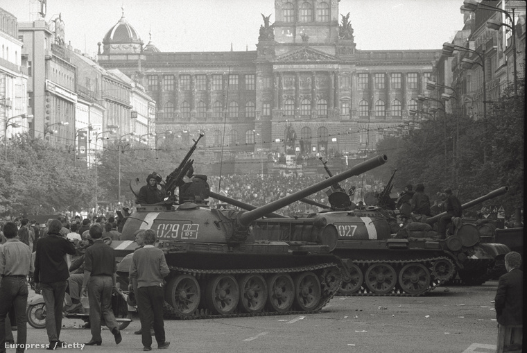 Szovjet tankok Prágában 1968-ban