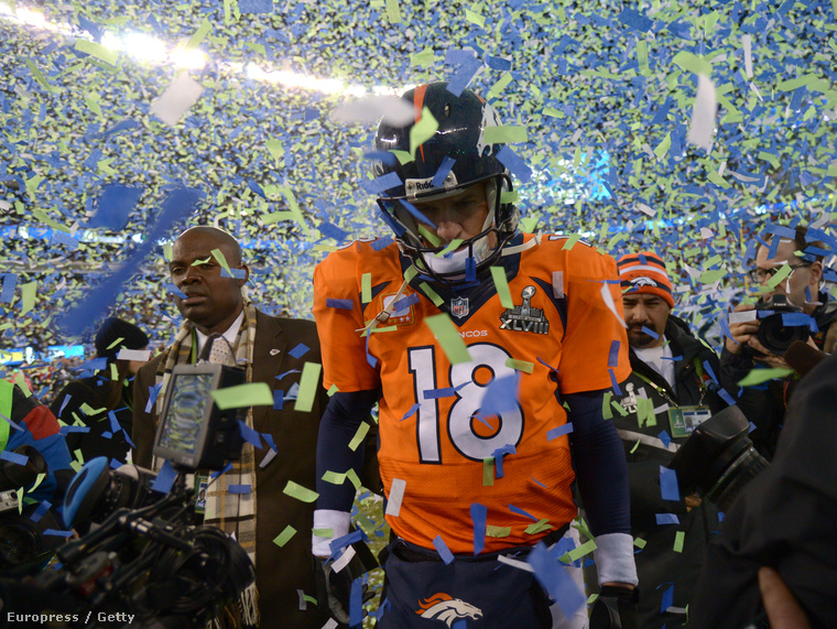 Peyton Manning a Denver Broncos irányítója a 2014-es Super Bowl elvesztése után