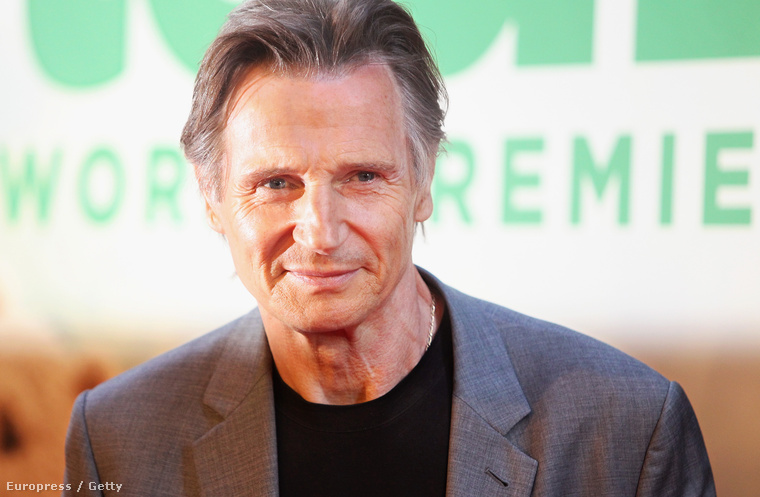 Mert hogy Liam Neeson így néz ki, nem pedig úgy, mint az előző képeken az a kissé zilált hajléktalan?