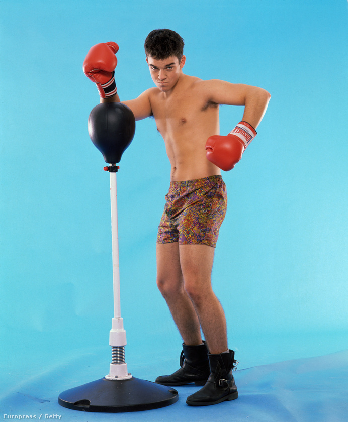 Annyira, hogy Robbie Williamsről gyakorlatilag csak béna fotók készültek a 90-es években