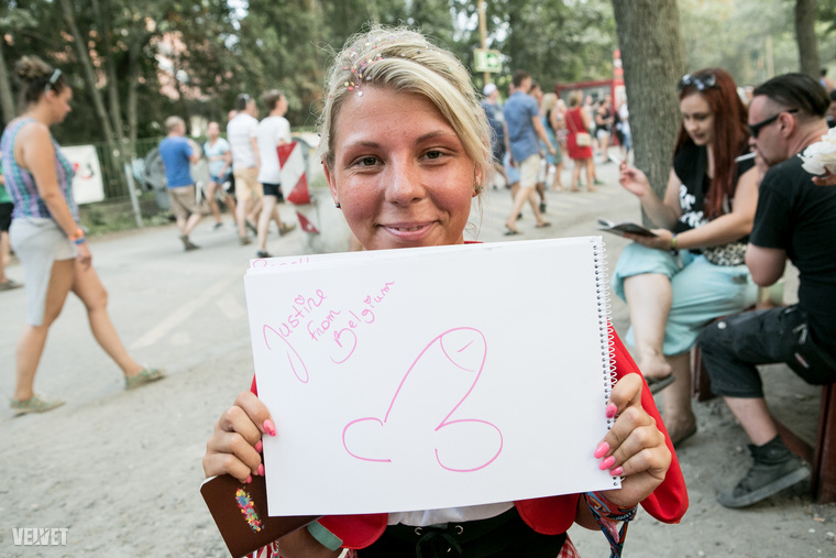 A belga Justine a konfettiparty után rajzolt nekünk farkat
