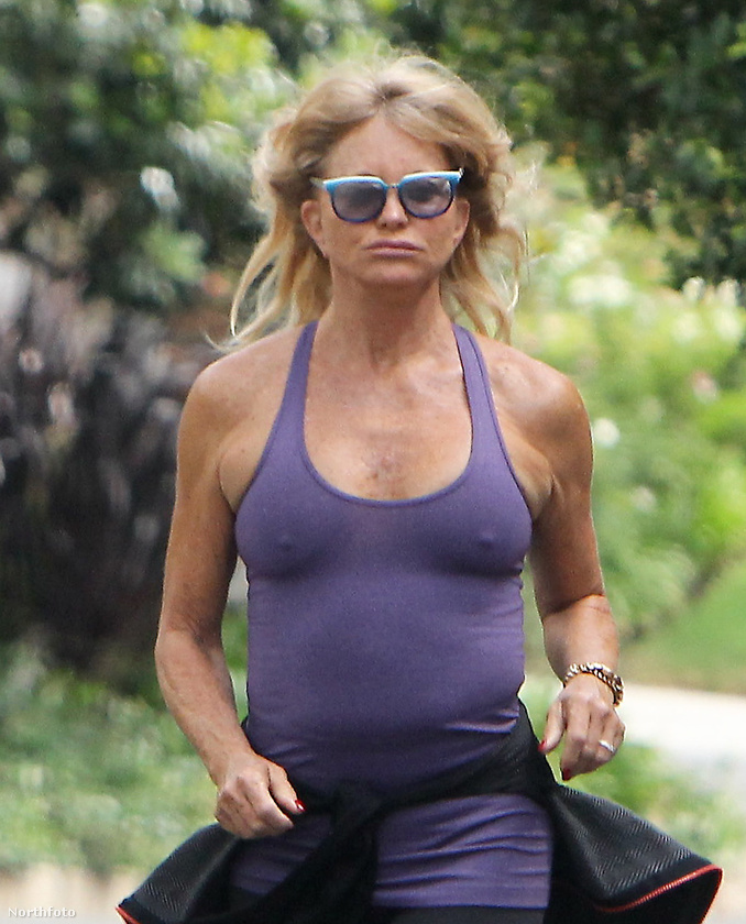 Az elkövetkezendő pár képen a 69 (!) éves Goldie Hawnt láthatja futás közben